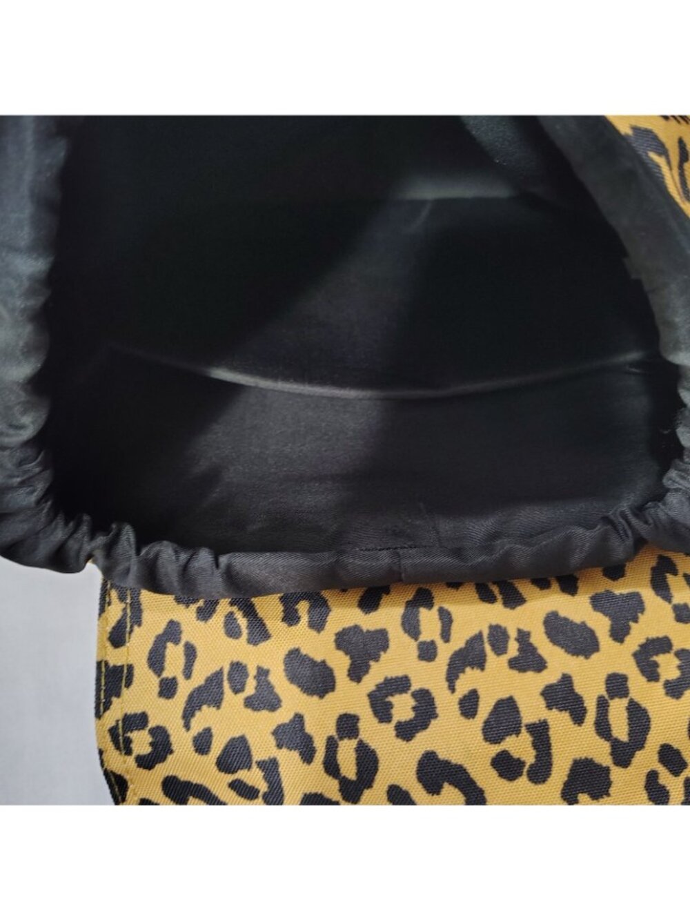No Boundaries Cargo Backpack Leopard Print Yellow Black Magnetic Snap Pockets - Picture 5 of 16